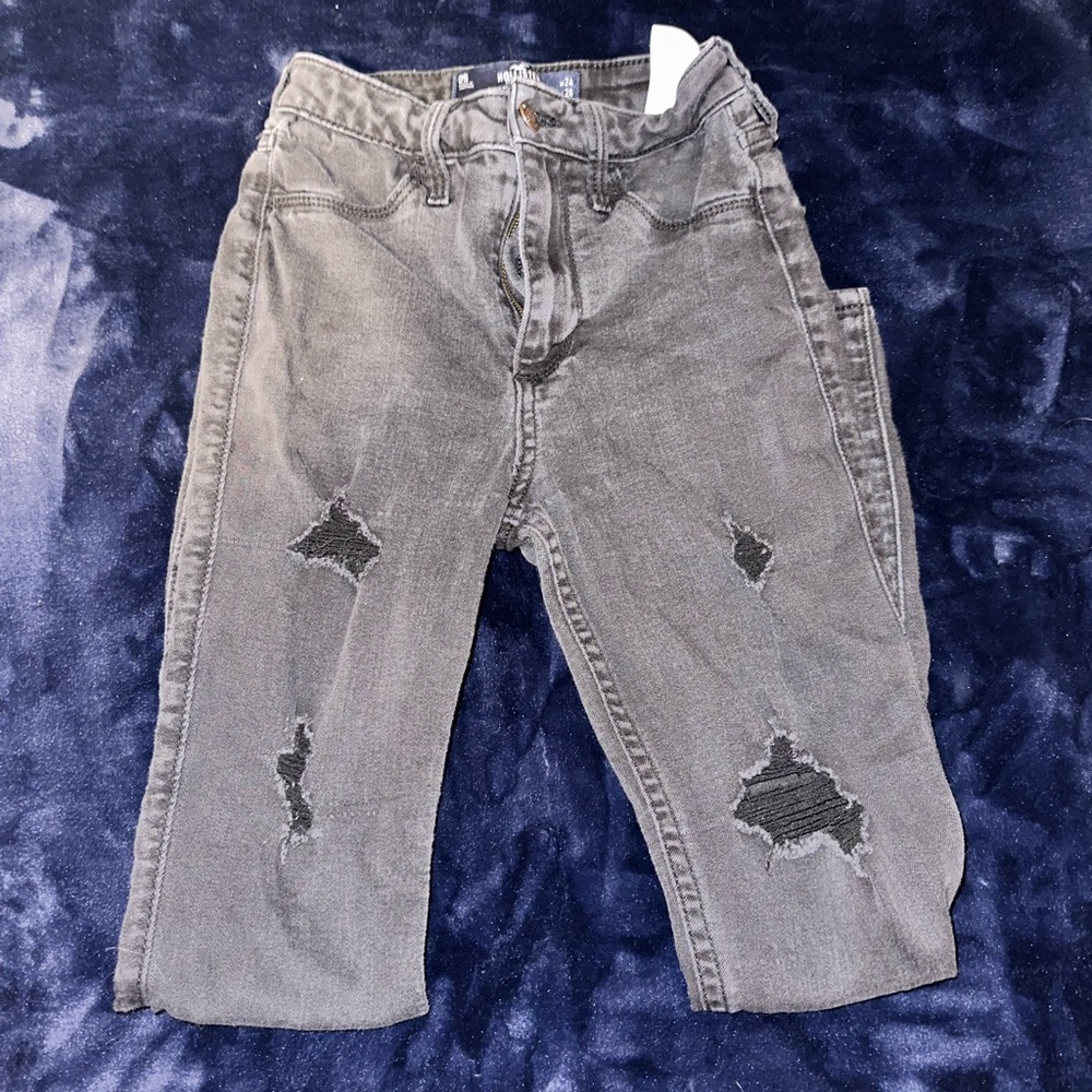 hollister ripped jeans, size 0 short